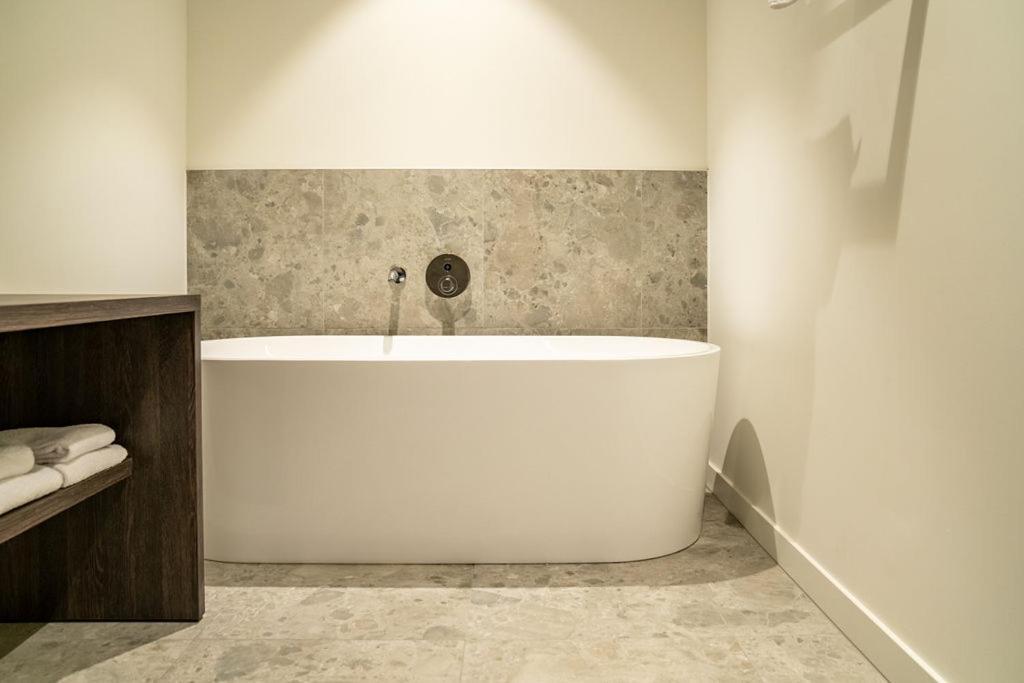 Boutique Hotel Annamaes, Maastricht-Hoge Kempen Ланакен Екстериор снимка